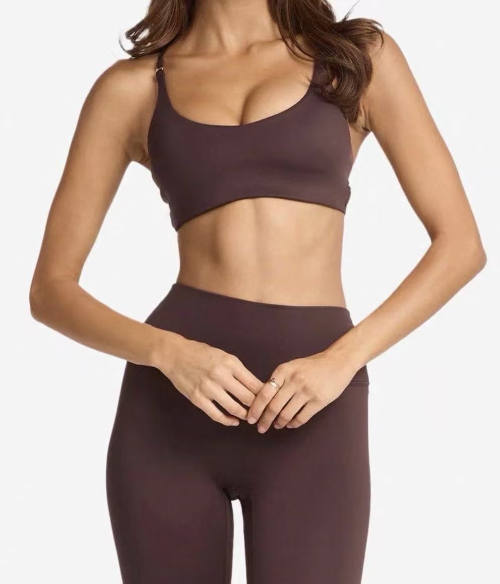 Feminine Cross-Back Sculpt Bra